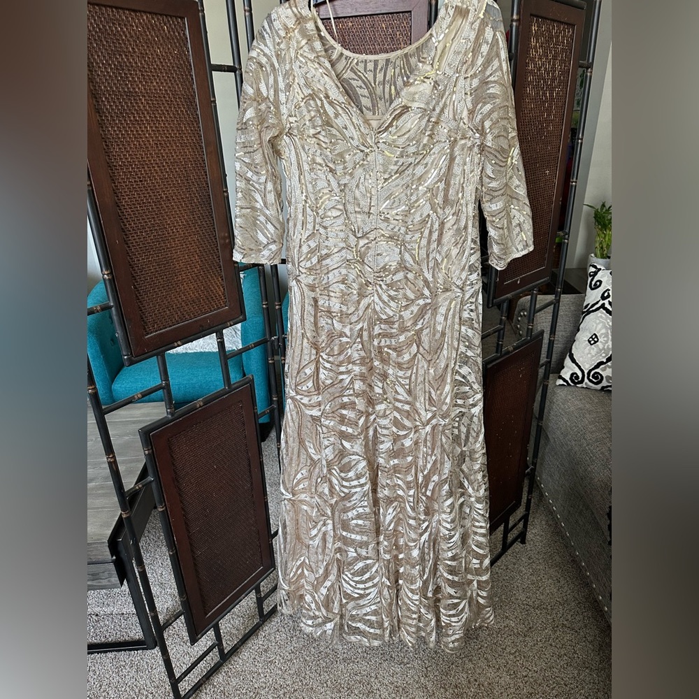 Amazing Alex evenings gold dress with sequins sz 10